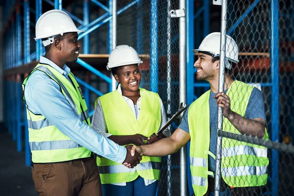 Build Best Work Best Builders Shaking Hands Construction Site — Stockfoto