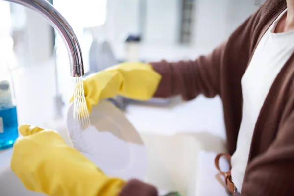 One Likes Dirty Kitchen Unrecognizable Woman Washing Dishes Home — Stockfoto