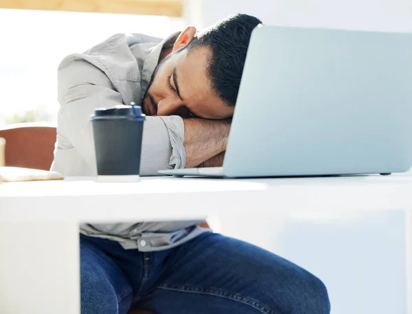 Burnout Real Young Man Taking Nap Work Modern Office — Stockfoto