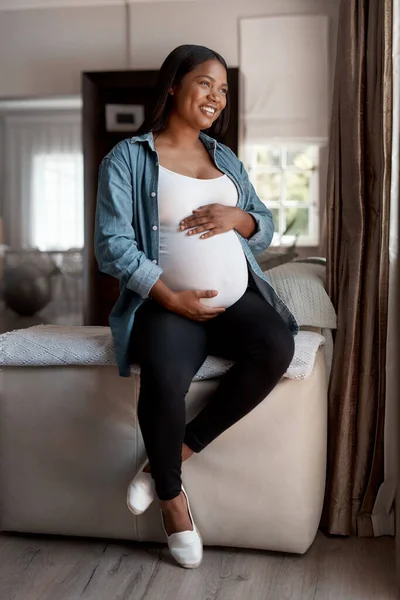 Looking Forward Amazing Journey Ahead Pregnant Woman Looking Thoughtful Home — Fotografia de Stock