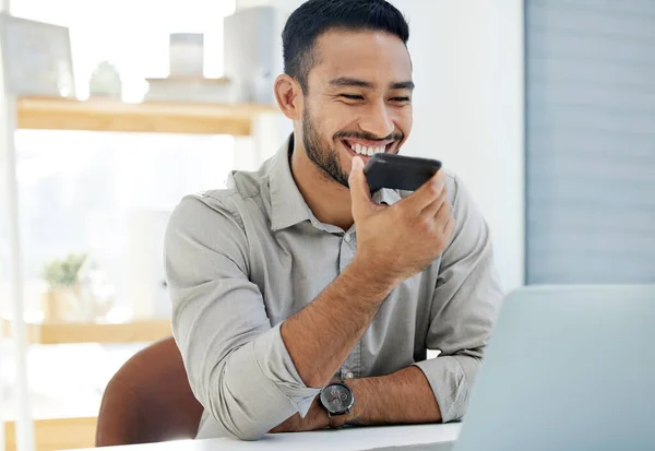 Funny Voice Notes Order Day Young Man Using His Cellphone — Stock Photo, Image