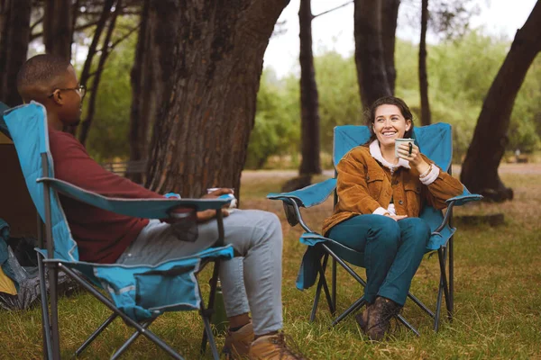 Just Two Beautiful Sounds Nature Young Couple Camping Wilderness — Foto Stock