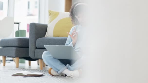 Female University Student Thinking Working Studying Laptop Preparing College Exams — Vídeo de Stock