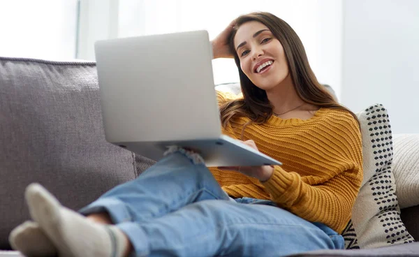 Homebody Love Portrait Young Woman Using Laptop While Relaxing Sofa — Stockfoto