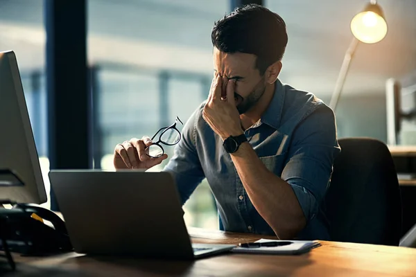 Struggling Occupational Stress Shot Young Businessman Experiencing Stress Late Night — Foto de Stock