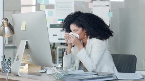 Sick Business Woman Looking Unwell While Blowing Her Nose Working — Stockvideo