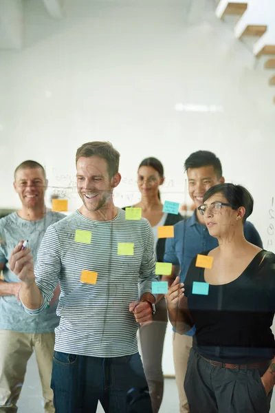 Confident Manager Leader Boss Talking Meeting Workshop Presentation Sticky Notes — Foto de Stock