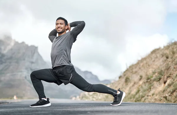 Put Your Fitness First Full Length Shot Handsome Young Man — Stockfoto