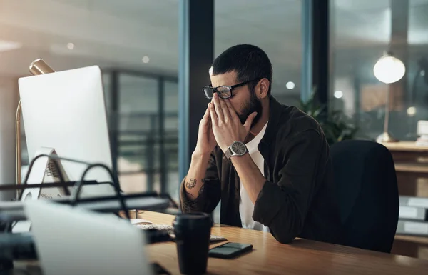 Wish Home Right Now Young Businessman Feeling Stressed While Working — Fotografia de Stock