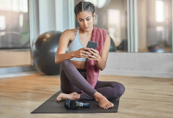 Just Gym Hour Full Length Shot Attractive Young Female Athlete — Foto Stock