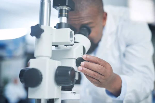 Keep Your Eyes Wide Open Possibility Scientist Using Microscope While — Stockfoto