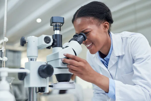 Its All Nature Discovery Development Young Scientist Using Microscope Lab — Stockfoto