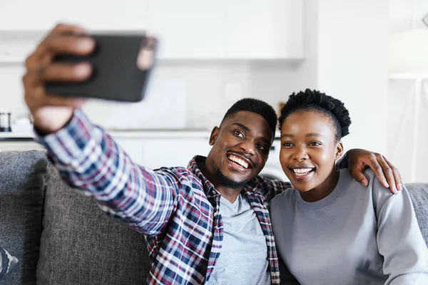 Chilling Number One Today Young Couple Taking Selfies Together Home — Stockfoto