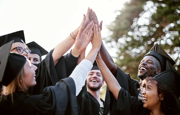 Believe You Achieve Group Students Giving Each Other High Five — Photo