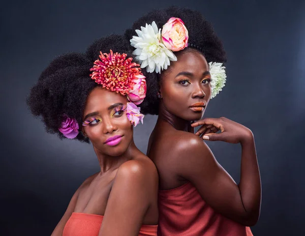 You Add Flowers You Add Magic Two Beautiful Women Posing — Stockfoto