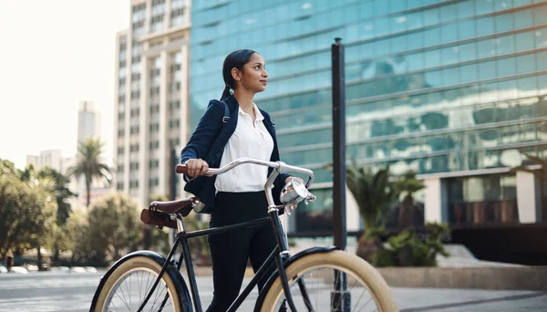 Ambition Moves You Forward Young Businesswoman Traveling Bicycle City — 스톡 사진