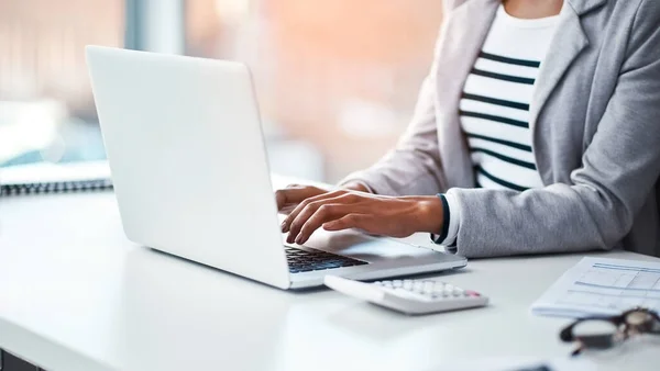 Female Accountant Typing Laptop Her Office Doing Research Internet While — 图库照片