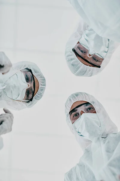 Covid Pandemic Team Doctors Scientists Medical Workers Wearing Protective Ppe — Photo