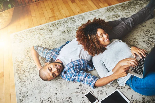 Happy Relaxed Carefree Couple Bonding Together Living Room Floor Home — Photo