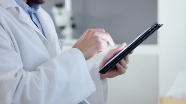 Doctor Professional Worker Holding Tablet Doing Medical Research Online Internet — ストック動画