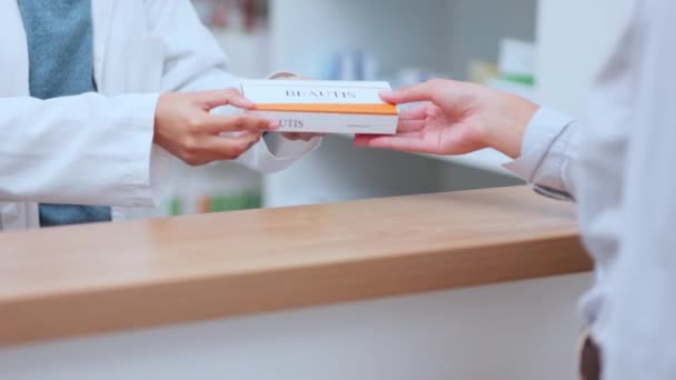 Pharmacist Giving Prescription Medication Pills Medicine Customer Pharmacy Clinic Drug — Stock videók