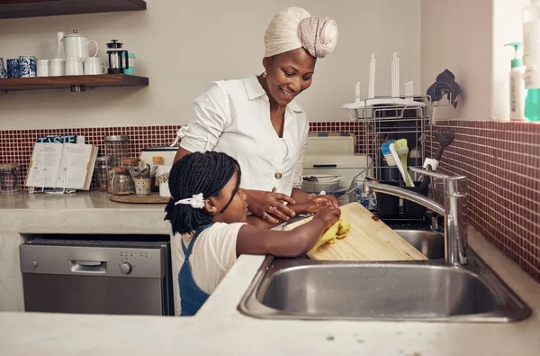 Both Love Clean Hygiene Home Adorable Little Girl Helping Her — Fotografia de Stock