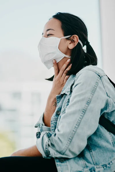Sore Throat Common Symptom Covid Young Woman Wearing Mask Suffering — Fotografia de Stock