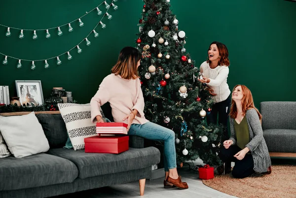 Tree Looking Great Three Attractive Middle Aged Women Decorating Christmas — Stok fotoğraf