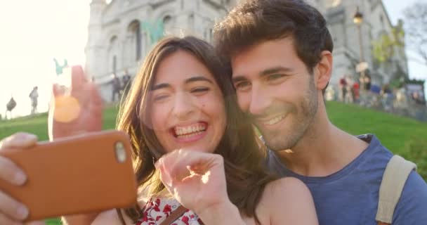 Couple Video Call Phone Taking Selfies Waving Greeting People Social — Vídeos de Stock
