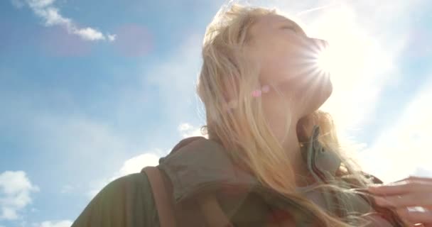 Adventure Freedom Beautiful Young Carefree Woman Blue Sky Enjoying Mountain — Videoclip de stoc