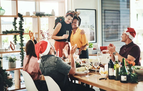 Celebrating Friendship Christmas Two Affectionate Young Girlfriends Embracing Each Other — Foto de Stock