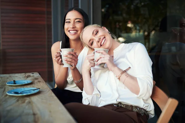 All You Need Good Friend Good Coffee Two Young Woman — Photo