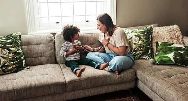 Can Hear Your Heartbeat Cheerful Young Woman Her Son Playing — Stock fotografie