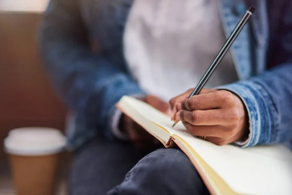 Its All Notes Young Woman Making Notes While Sitting Outdoors - Stock-foto