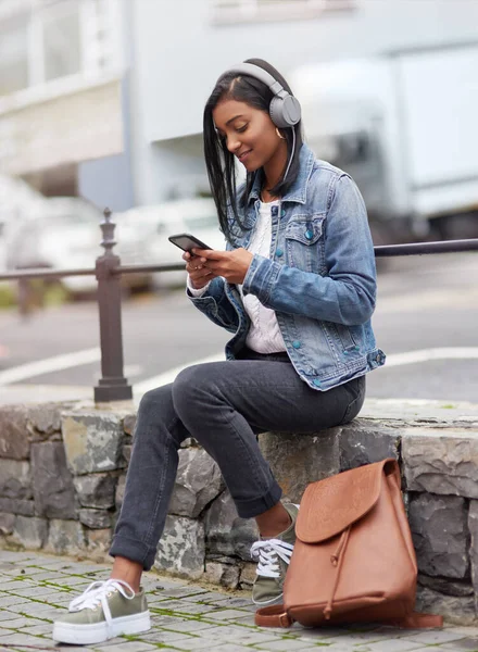 Meet Our Favorite Spot Young Woman Wearing Headphones While Using — Stock Fotó