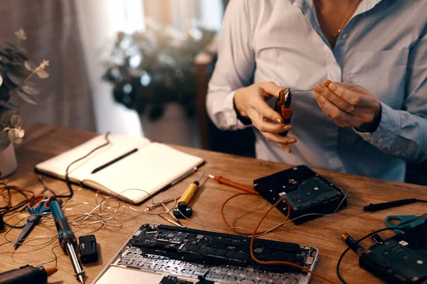 Its Almost Ready Put Back Unrecognizable Female Computer Technician Repairing — Foto Stock