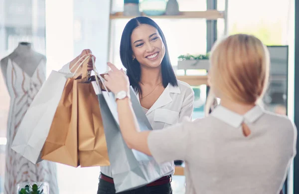 Happy Staff Helping Woman Doing Fashion Shopping Spending Her Favorite —  Fotos de Stock