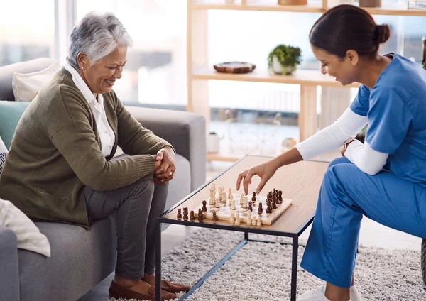 Playing Games Great Way Keep Mind Active Young Nurse Playing — Stockfoto
