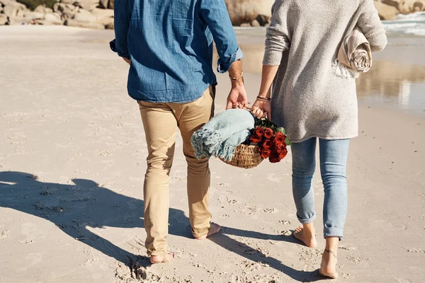 Date Beach You Good Unrecognizable Couple Walking Together Beach — Stockfoto