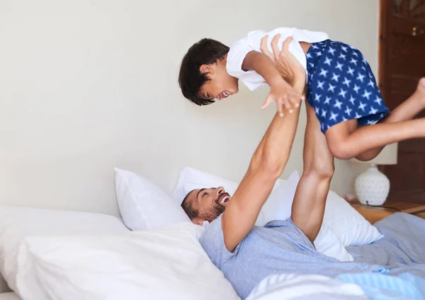 Best Way Start Any Day Cheerful Father Son Playing Together – stockfoto