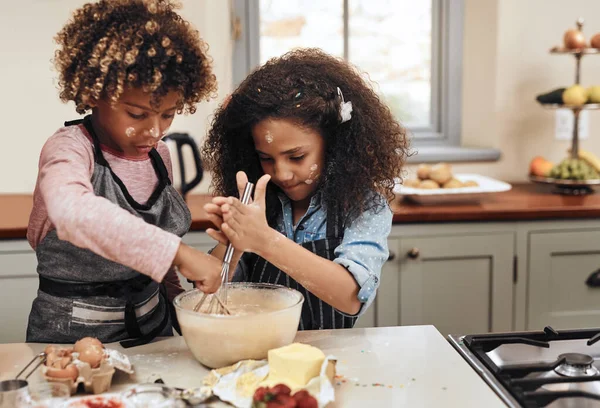 Trying Moms Flop Proof Recipe Young Boy Girl Baking Kitchen — Stockfoto