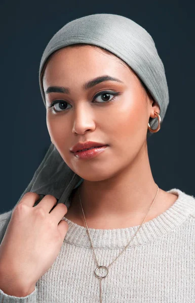 All Modest Attractive Young Woman Wearing Headscarf Standing Alone Black — Stockfoto