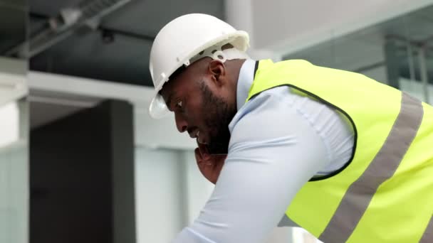 Engineer Technician Contractor Talking Phone While Busy Multitasking Construction Site — 비디오