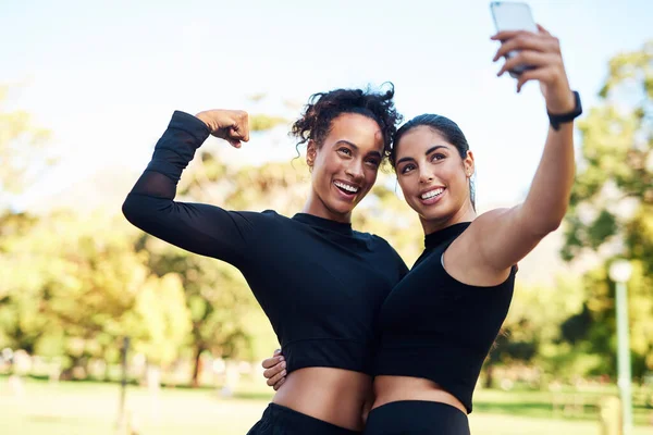 Made Cropped Portrait Two Attractive Young Women Posing Selfie Run — Photo