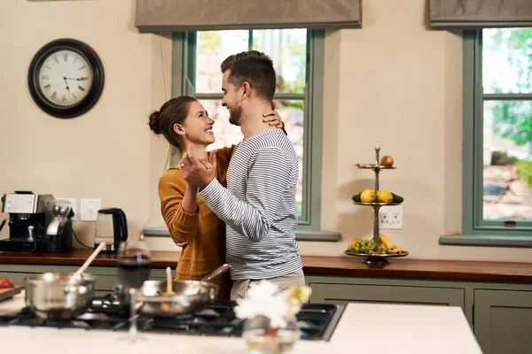 Dancing Food Love Affectionate Young Couple Dancing Together Kitchen Home — Foto de Stock