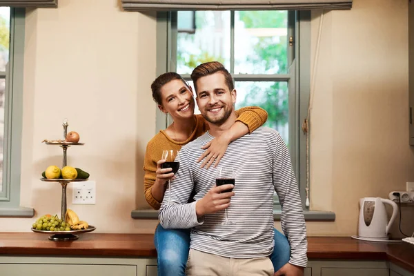 Glad Found Soulmate Cropped Portrait Affectionate Young Couple Holding Wine — Foto de Stock