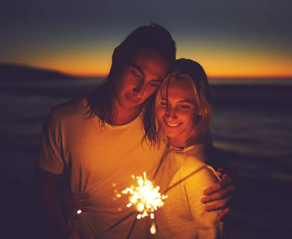 Youre Spark Dark Young Couple Playing Sparklers Beach Night — Fotografia de Stock