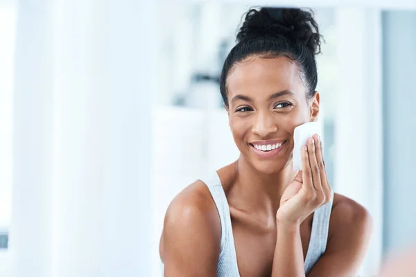 Love Taking Care Skin Portrait Attractive Young Woman Cleaning Her — Fotografia de Stock