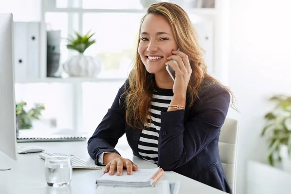 Handling All Customer Relations Today Portrait Attractive Businesswoman Taking Phone — Stockfoto