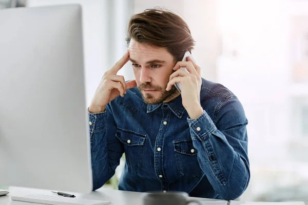 Calling Tenth Time Now Handsome Young Businessman Looking Frustrated While — Fotografia de Stock